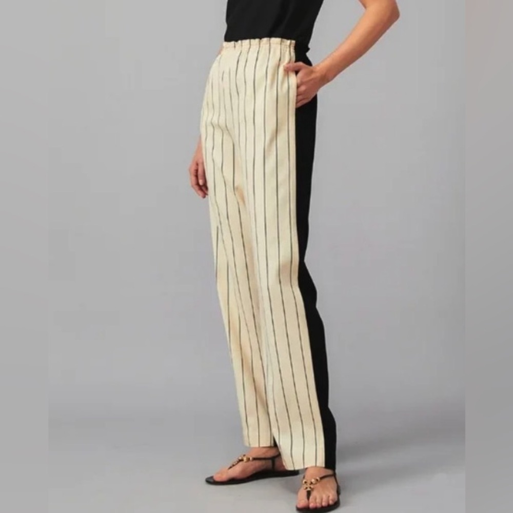 Nwt TORY BURCH
Casual pants size 10